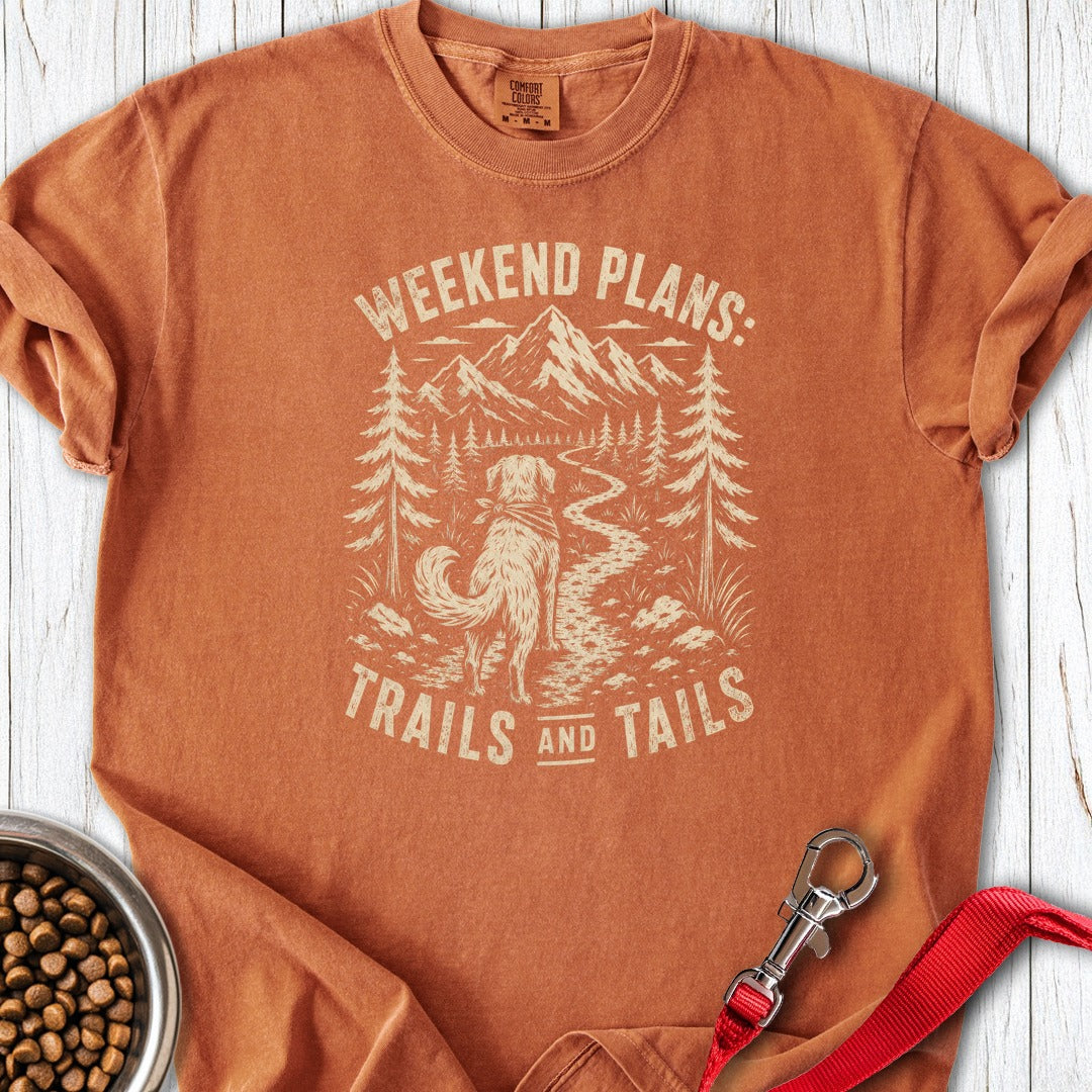 Hiking Golden Retriever Premium Tee Yam