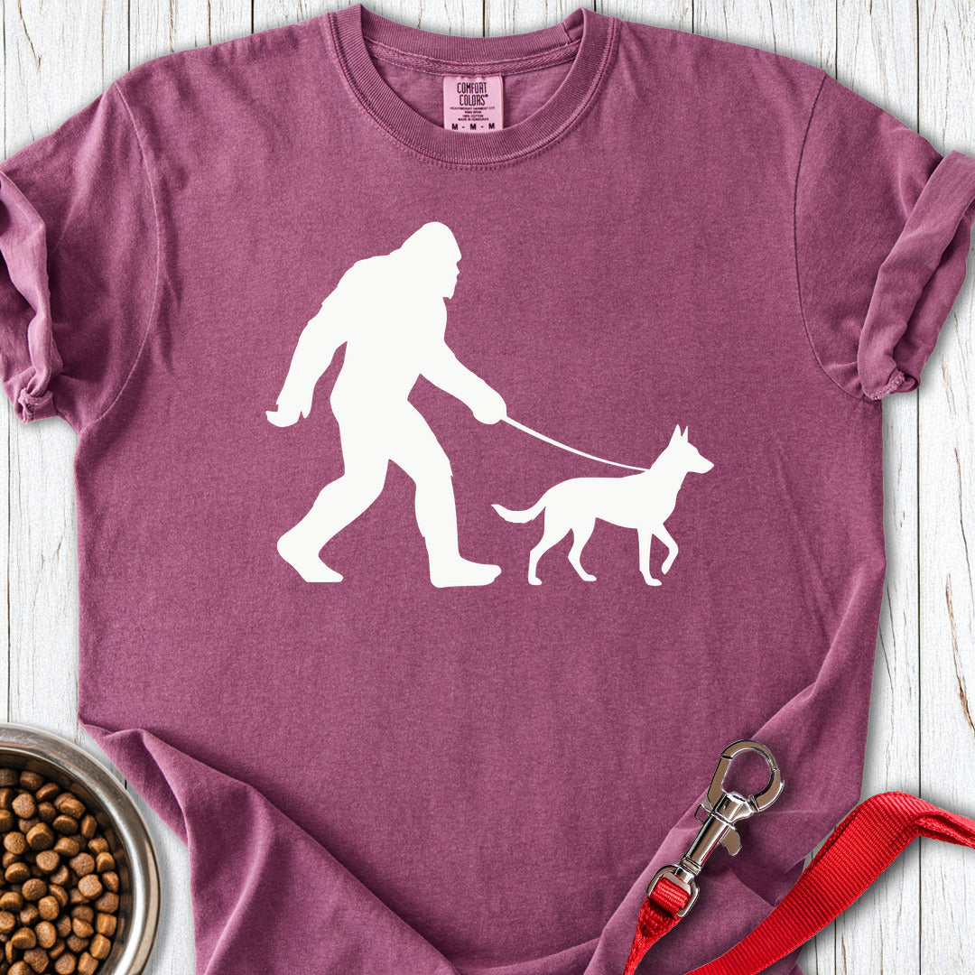 Belgian Malinois Bigfoot Premium Tee Berry