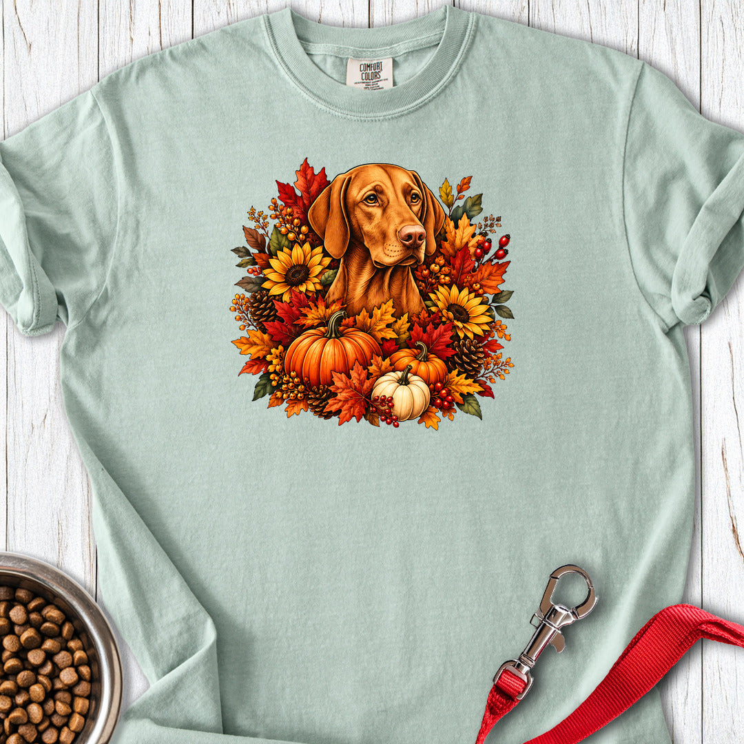 Vizsla Fall Wreath Premium Tee Bay