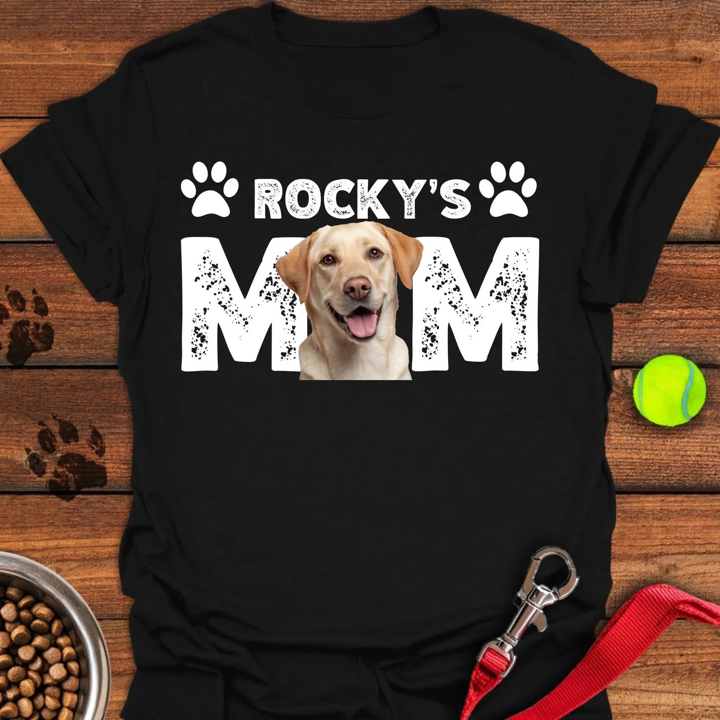 Personalized Lab Mom Unisex Softstyle T-Shirt Black