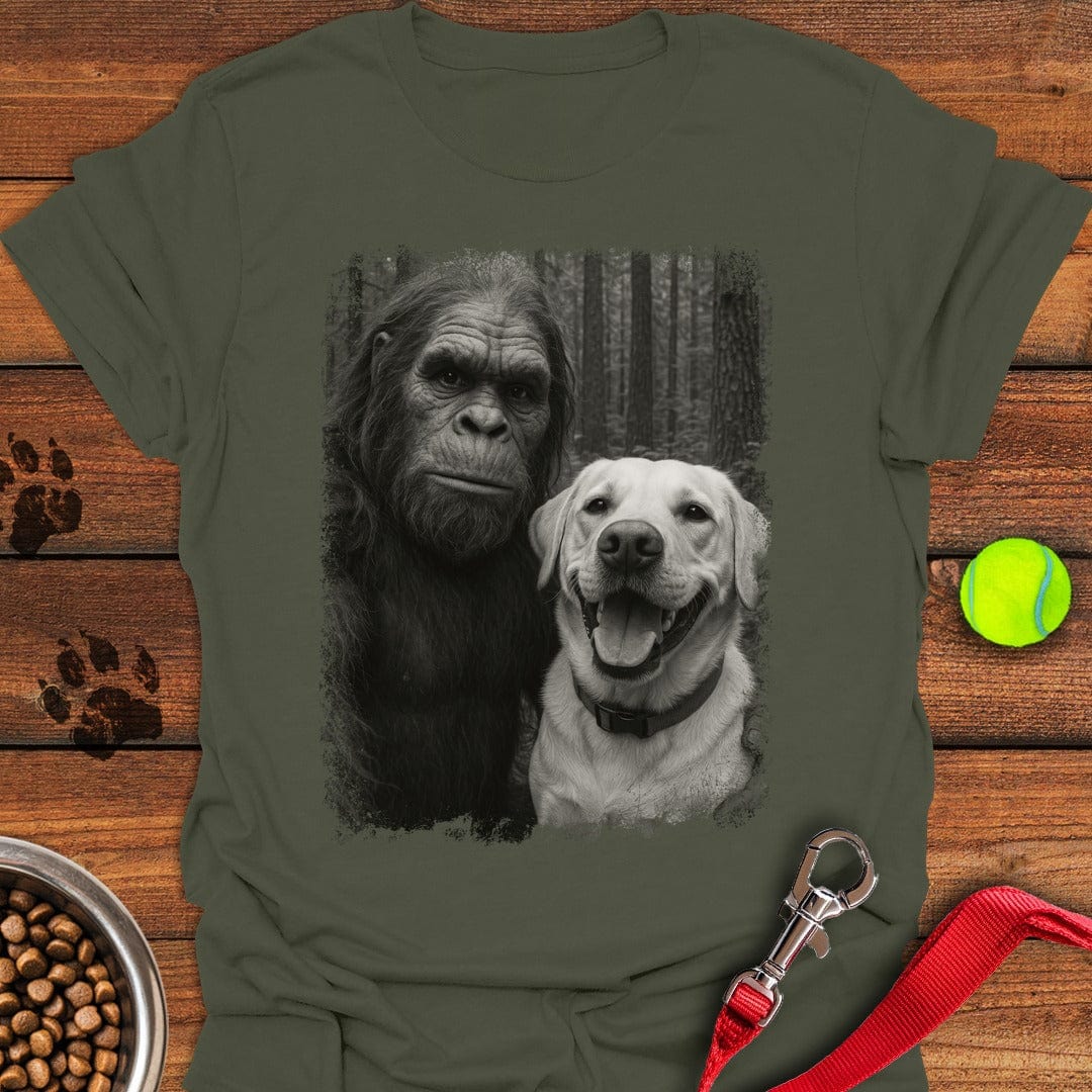 Bigfoot & Labrador Selfie Military Green