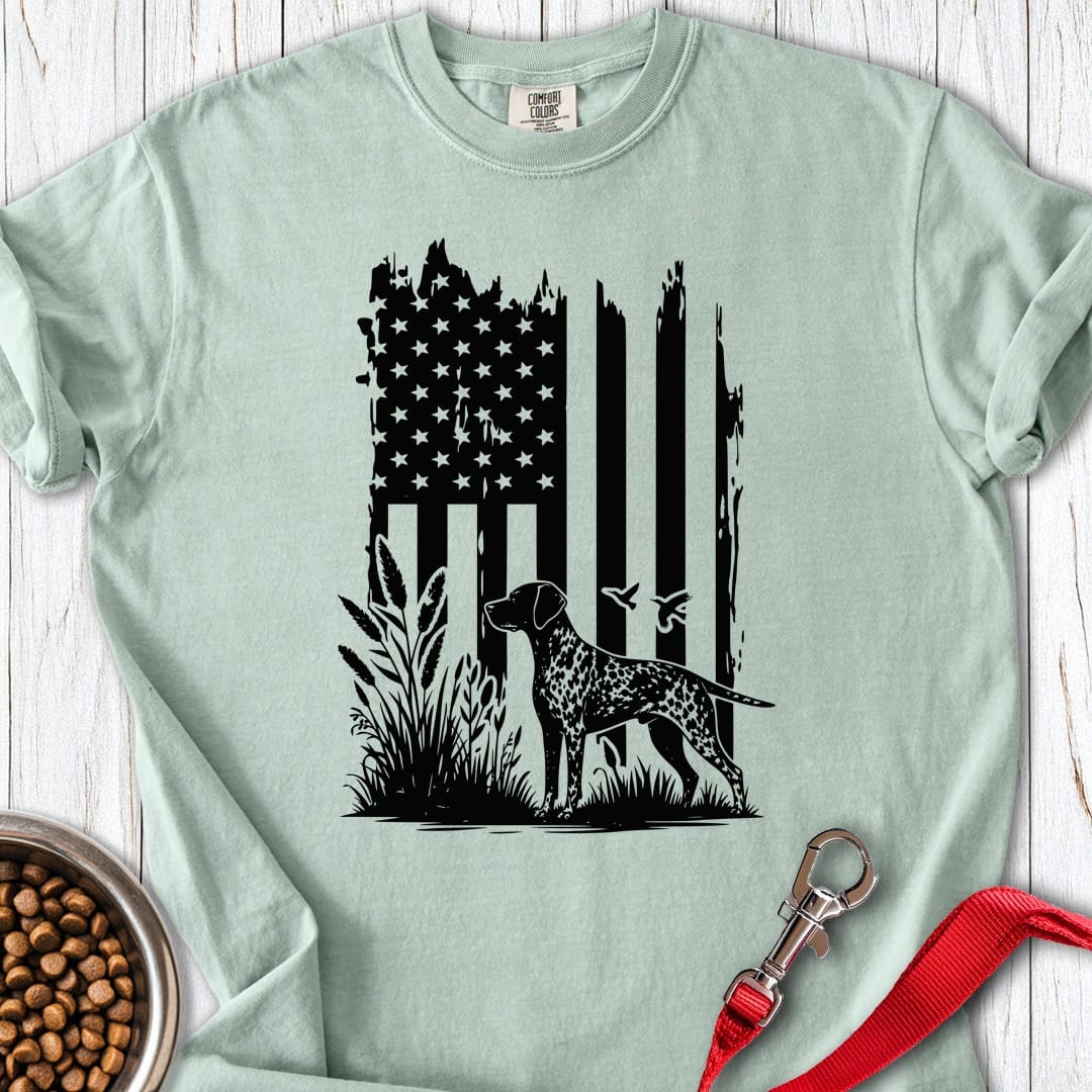 German Shorthaired Pointer Hunter USA Premium Tee Bay