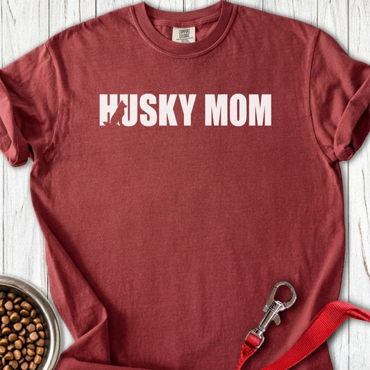 Husky Mom Premium Tee Brick