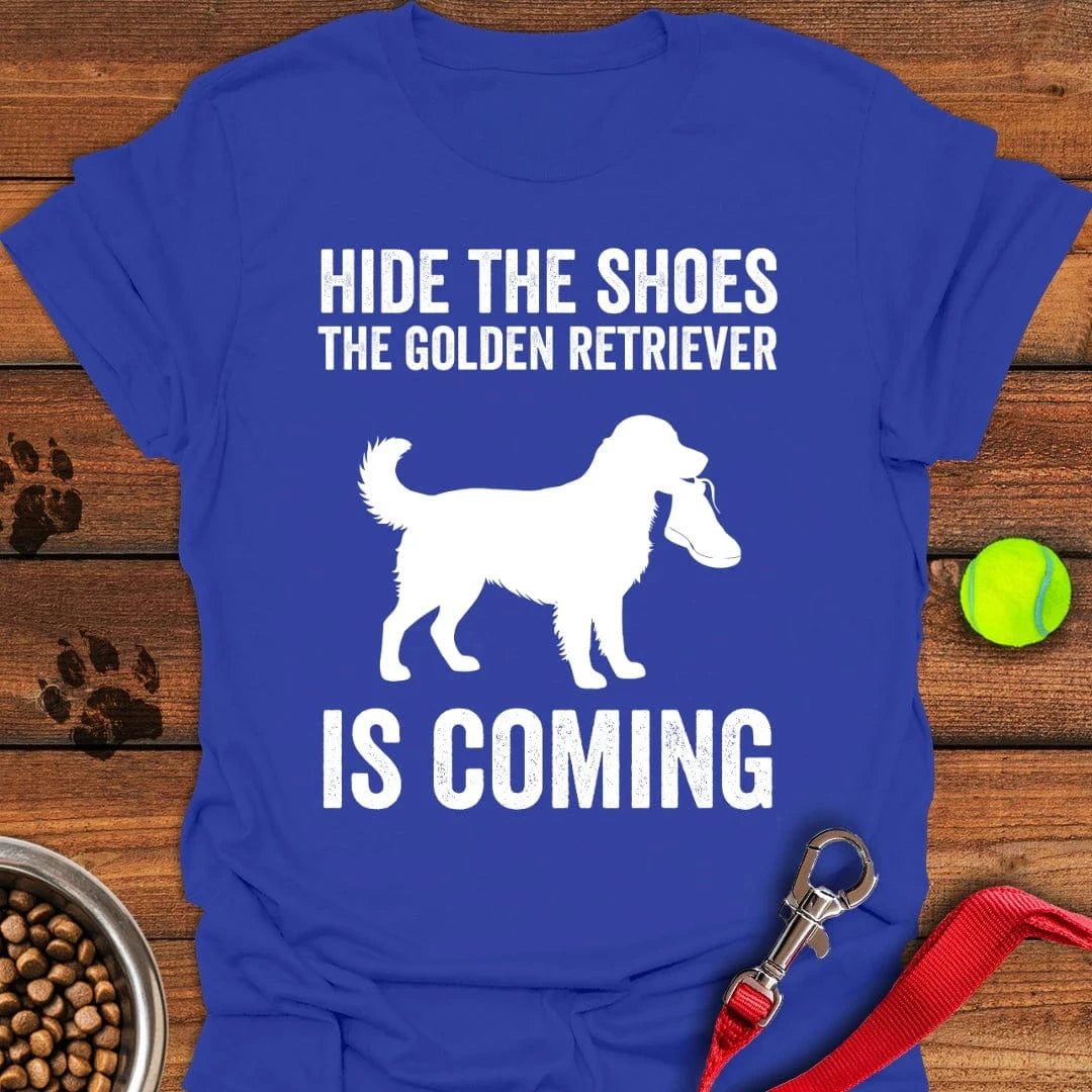Golden Retriever Shoe Stealer T-Shirt