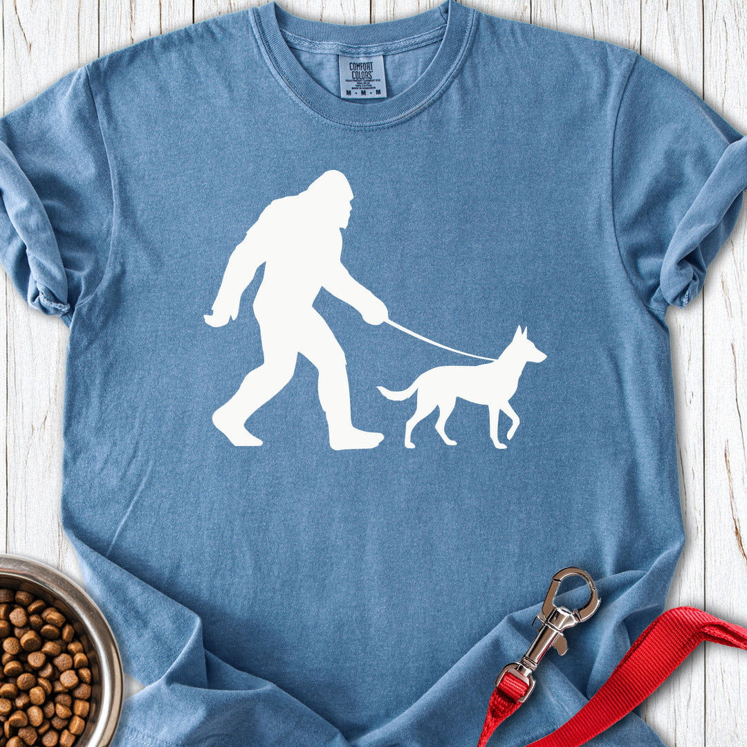 Belgian Malinois Bigfoot Premium Tee Blue Jean