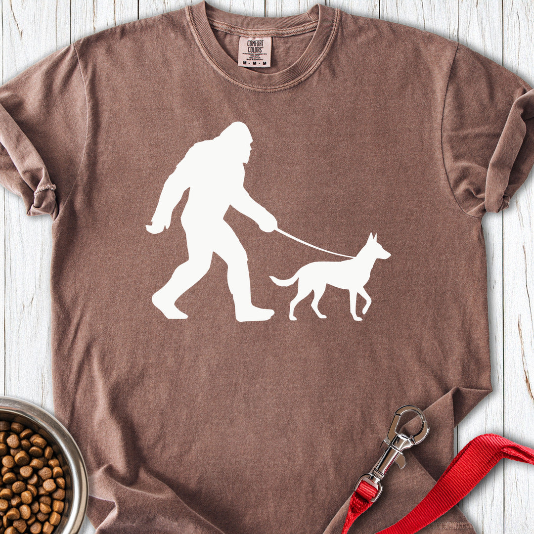 Belgian Malinois Bigfoot Premium Tee Espresso