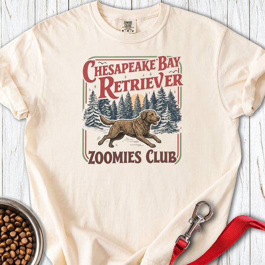 Chesapeake Bay Retriever Zoomies Club Premium Tee — Ivory