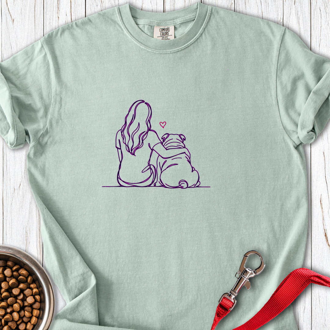 English Bulldog Hug Premium Tee Bay
