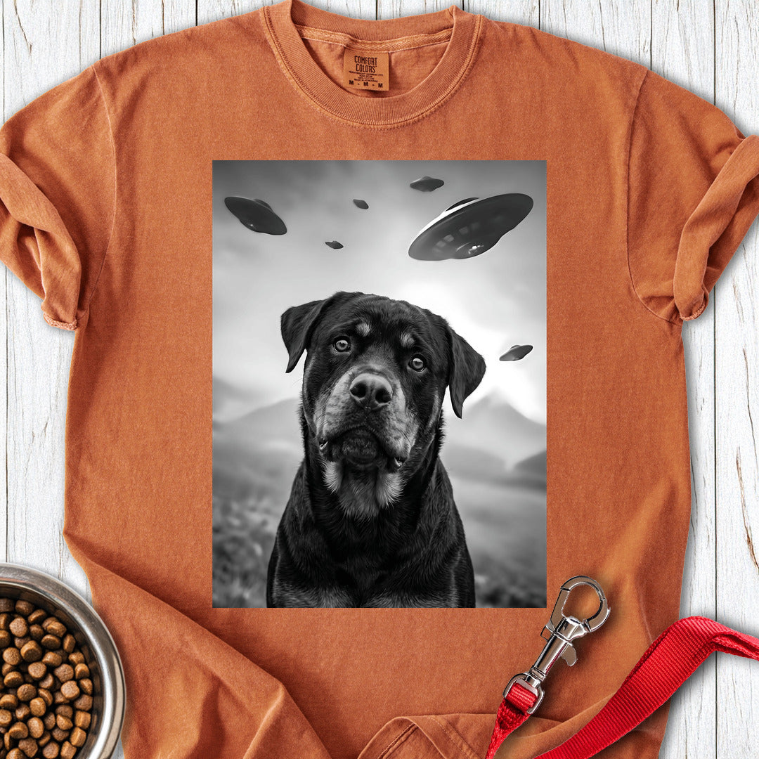 Rottweiler UFO Premium Tee — Yam